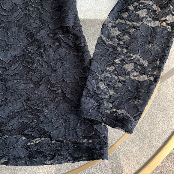 Banana Republic Lace Top - Picture 8 of 13